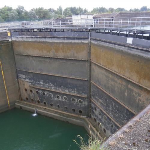 Porte amont du grand sas de l’écluse de Gerstheim