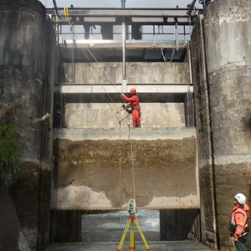 Expertise sur site de la vanne évacuateur de crue du barrage de VIGNOTAN